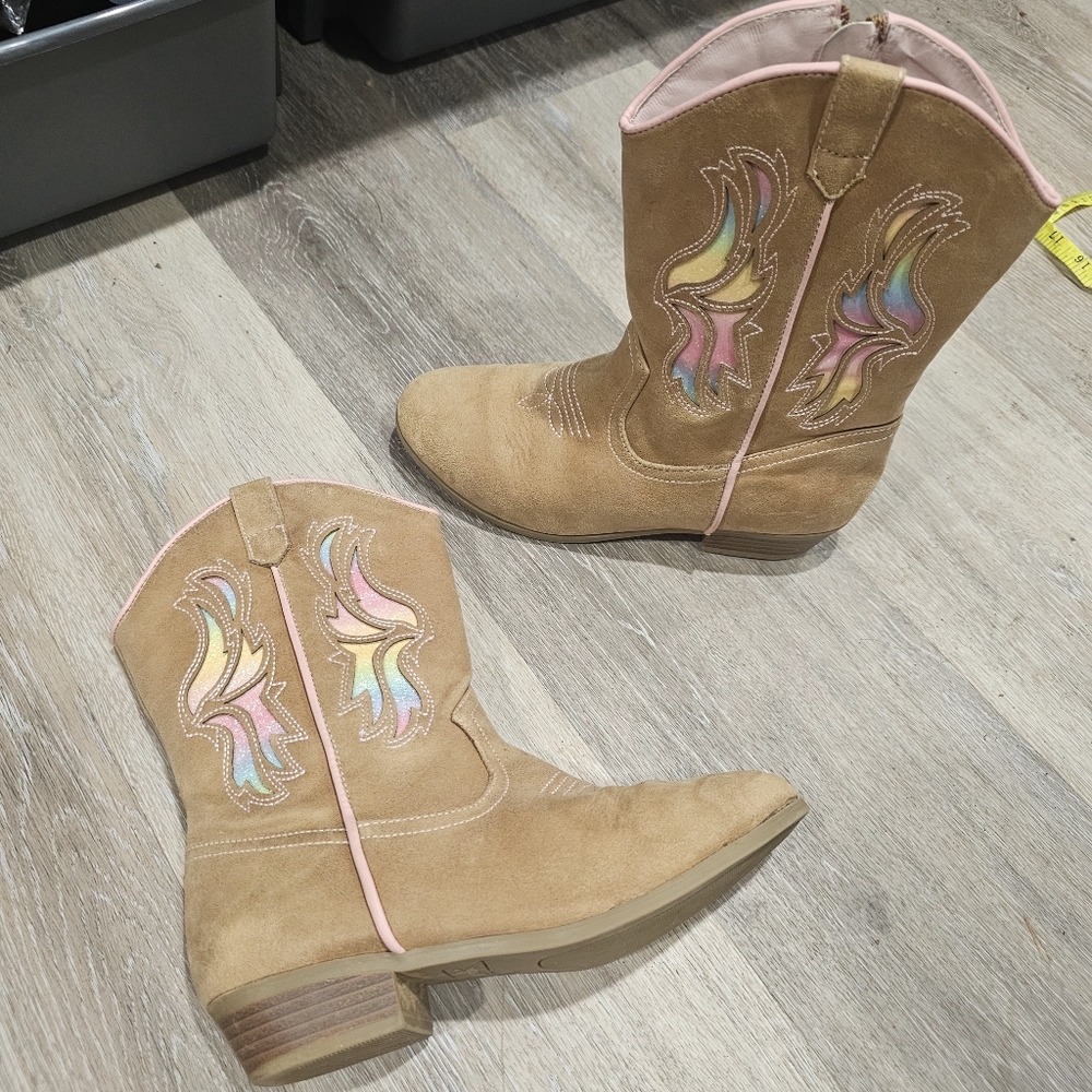 Girls Size 4.5 Cowgirl Boots With Pastel Sparkle